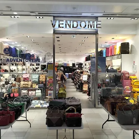 La Petite Parisienne-centre -gare -airport * בווה